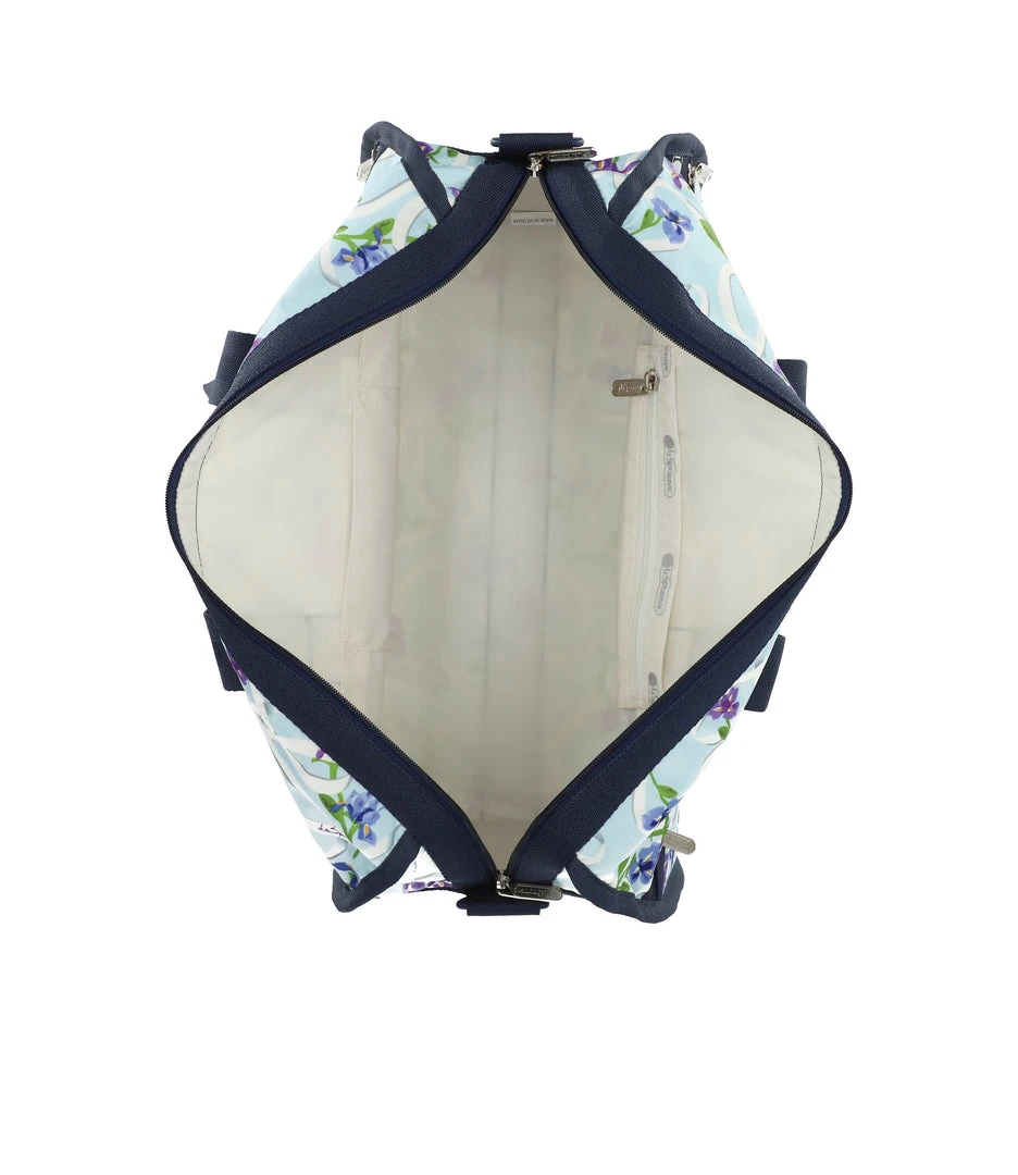 LeSportsac Deluxe Medium Weekender 7 LeSportsac Deluxe Medium Weekender