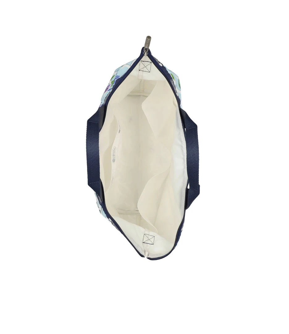 LeSportsac Deluxe Easy Carry Tote 6 LeSportsac Deluxe Easy Carry Tote