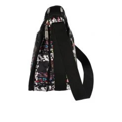 LeSportsac Deluxe Everyday Bag 12 LeSportsac Deluxe Everyday Bag